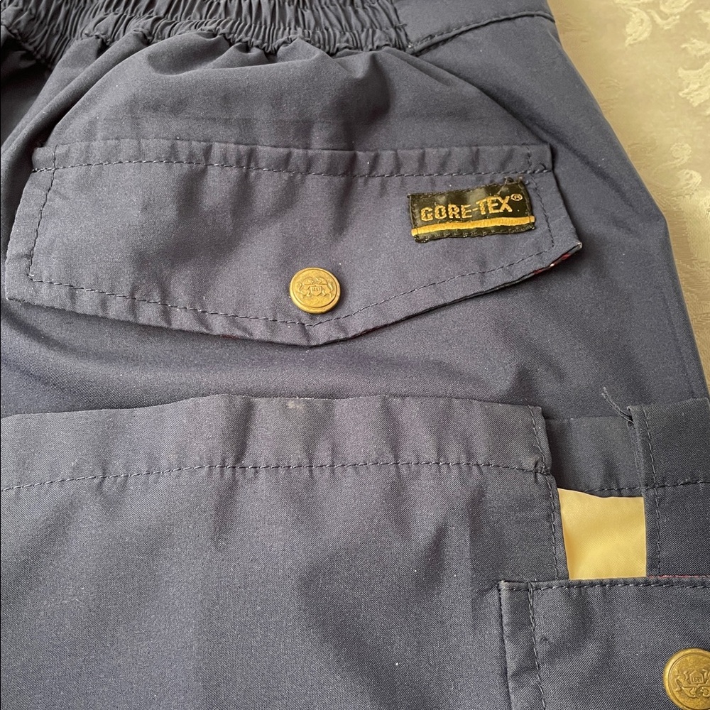 Vintage GORE-TEX Women’s Deep Blue Cargo Pants.  Size small. - Picture 5 of 6
